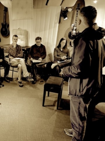 Stage Robin Stage Robin